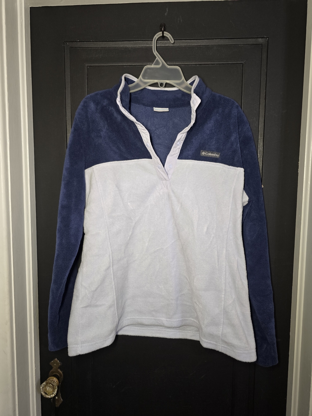 Columbia Two-Tone Navy and White Fleece Pullover